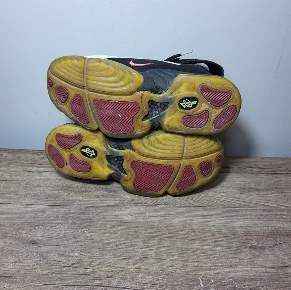 Nike Air Penny IV 'True Red' White/Black 864018-101 (2016) Size 9.5 - Picture 7 of 8